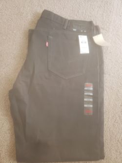 Levi jeans 559 42x32 new with tags