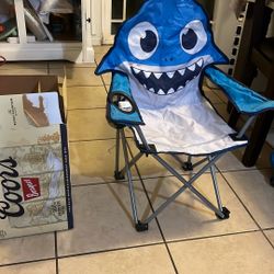 Shark Kid Chair 