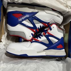 REEBOK PUMP OMNI ZONE ll MEN SIZE 9.5!!!!