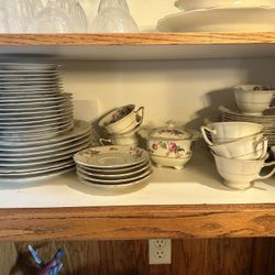 Vintage Rosmont Thomas Avory Dining Set