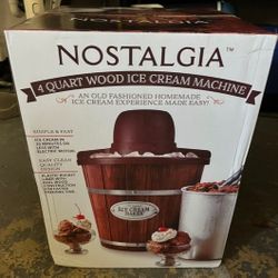 Nostalgia  4-qt. Ice Cream Maker - Brand New