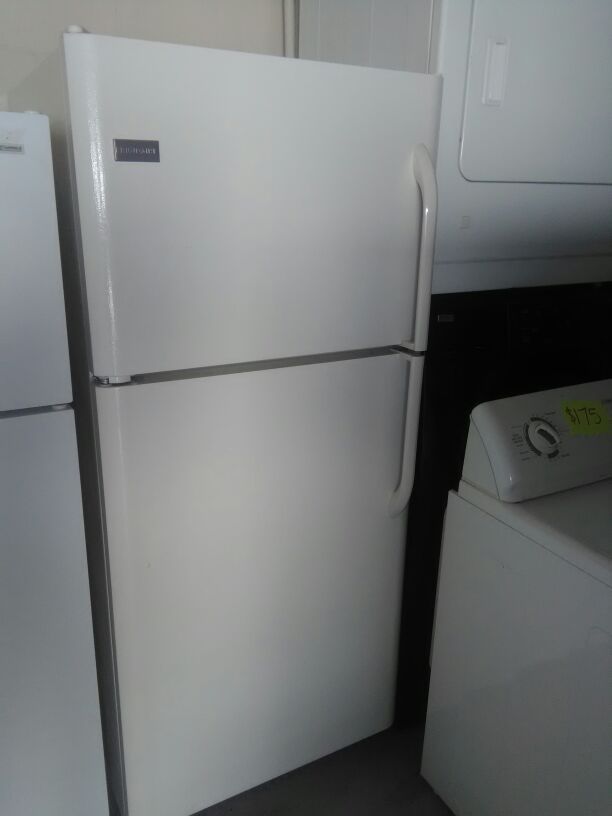 Fridge top and bottom