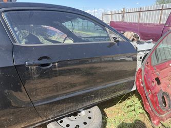 2010-2012 Ford Mustang Right Door
