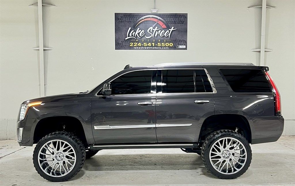 2016 CADILLAC ESCALADE