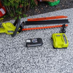 HEDGE TRIMMER RYOBI 40V BATTERY AND CHARGER INCLUDED 