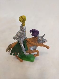 Vintage Britains Deetail knight on horse
