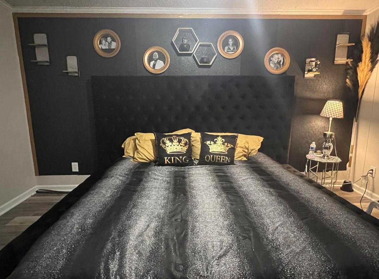 King Size Bed With Storage On The Sides.