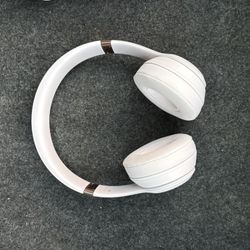 Brand New Beats Solo 4 