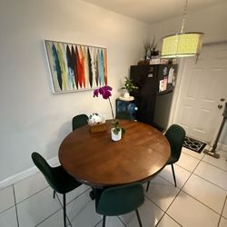 Free Large Dinner Table 