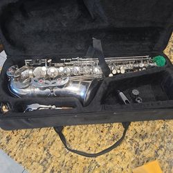 Mending Alto saxaphone