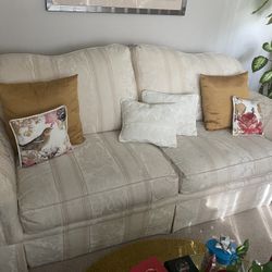 Love Seat ,Chair And Dining room Table $300