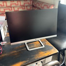 HP 23er Computer Monitor Display 