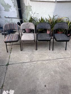 Lote of 4 Metal foldable chairs