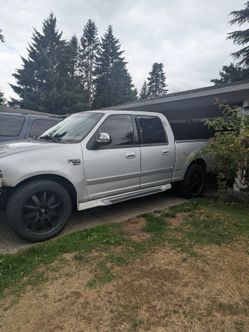 Ford 150 Triton v8 crew cab