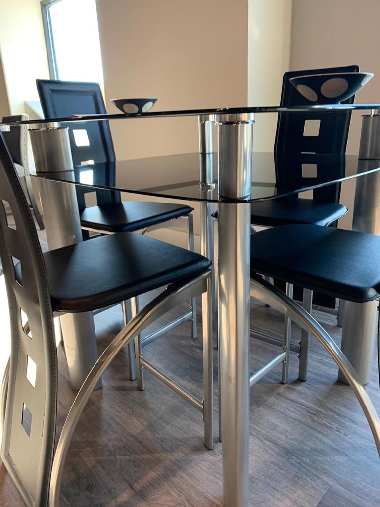 Echo Black/Gray Glass Top Counter Height Set (Dining table and Chairs