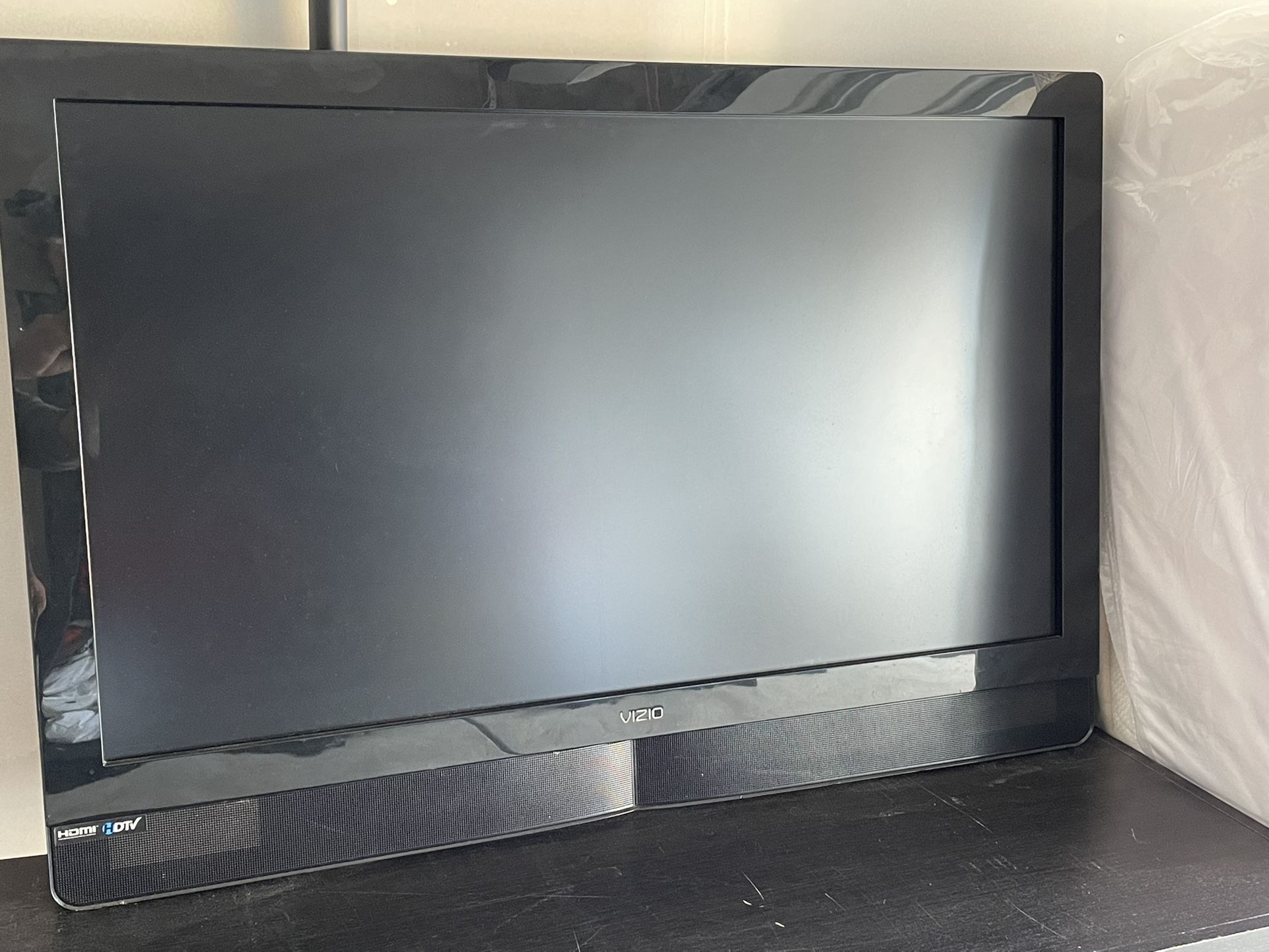 Vizio VW42L HDTV10A