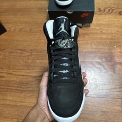 Air Jordan 5 Retro (GS) Size 6y/7.5W