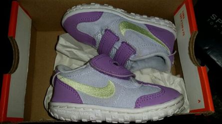 Nike SMS Roadrunner 2 size 5c