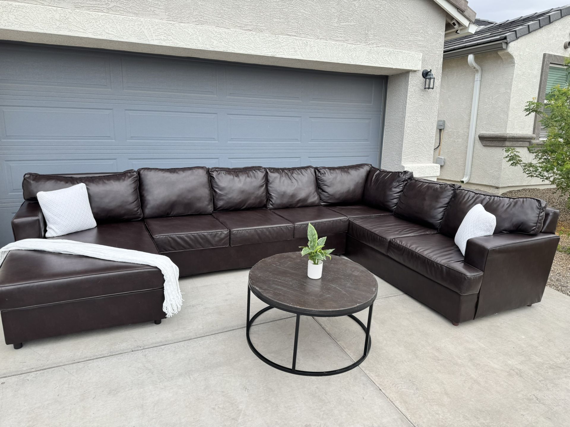 Dark Brown Leather Sectional Couch W/ Chaise