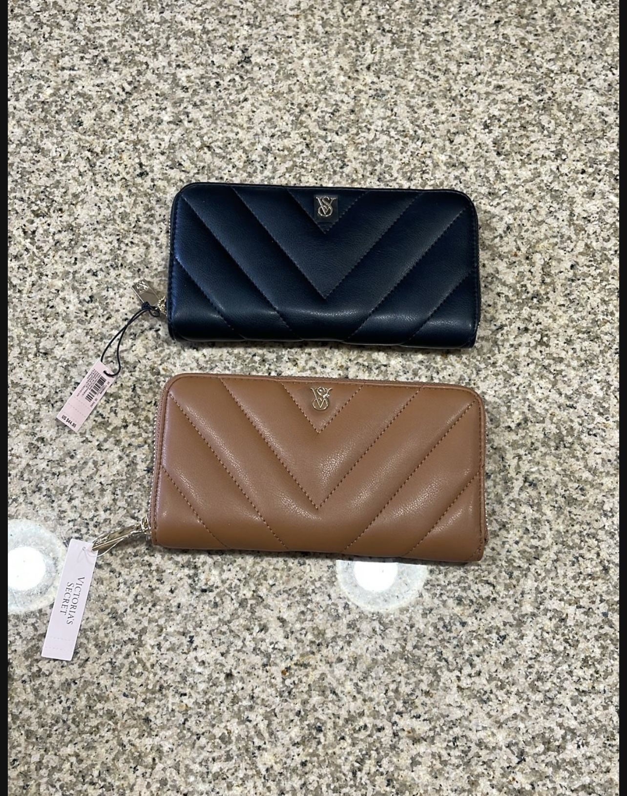 V.Secret Wallets 