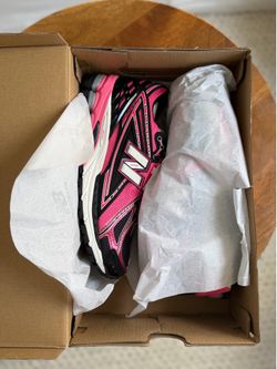 $80 - New Balance 1906R Pink Black (Women’s 6)