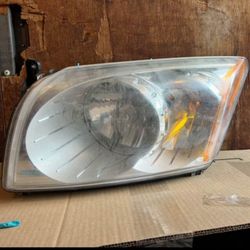 2007-2012 Dodge Caliber Right Headlamp