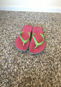 Adidas sz 1 kids flip flops