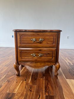 1990s French Provincial 2-Drawer Wood Nightstand