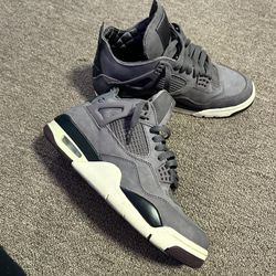 Jordan 4 retro SP A Ma Maniére Violet Ore