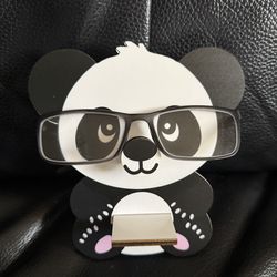 New wooden glasses stand