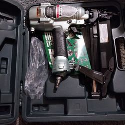 Metabo Nail Finishing Gun Brànd Still In The Case Never Been Used