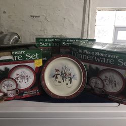 ROYAL SEASONS SNOWMAN DINNERWARE SET. ...SEATS EIGHT, INCLUDES SERVING TRAY, SALT AND PEPPER SHAKERS AND GRAVY BOWL