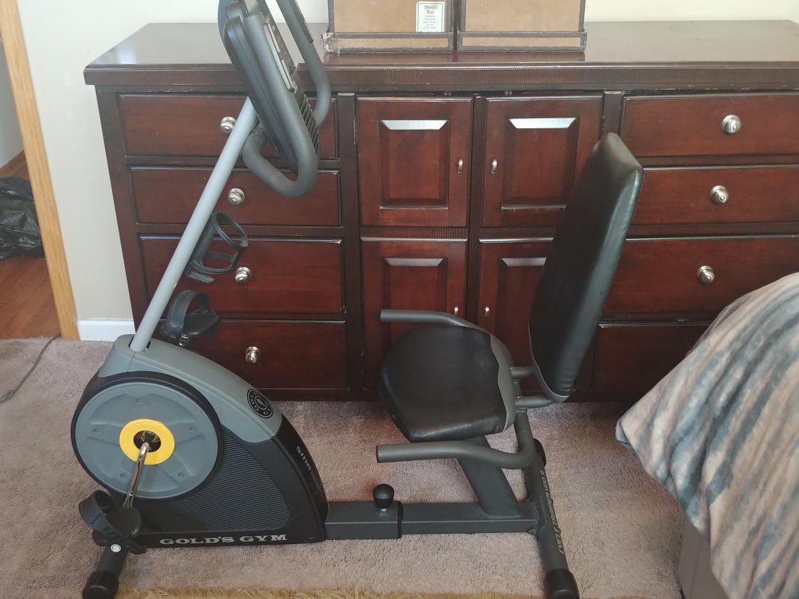 Gold's Gym cycle trainer 400 R exercise bike