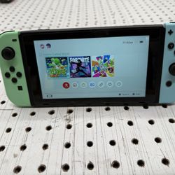Nintendo Switch V2 Animal Crossing 