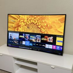 Like New Samsung Curved Smart Tv 4k UHD 55”