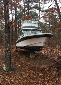 1975 25' SPORT CRAFT SPORTFISHERMEN will start and run!!!!!!sale or trade for small aluminum boat!!!!