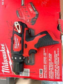 Milwaukee M18 Hammer Drill