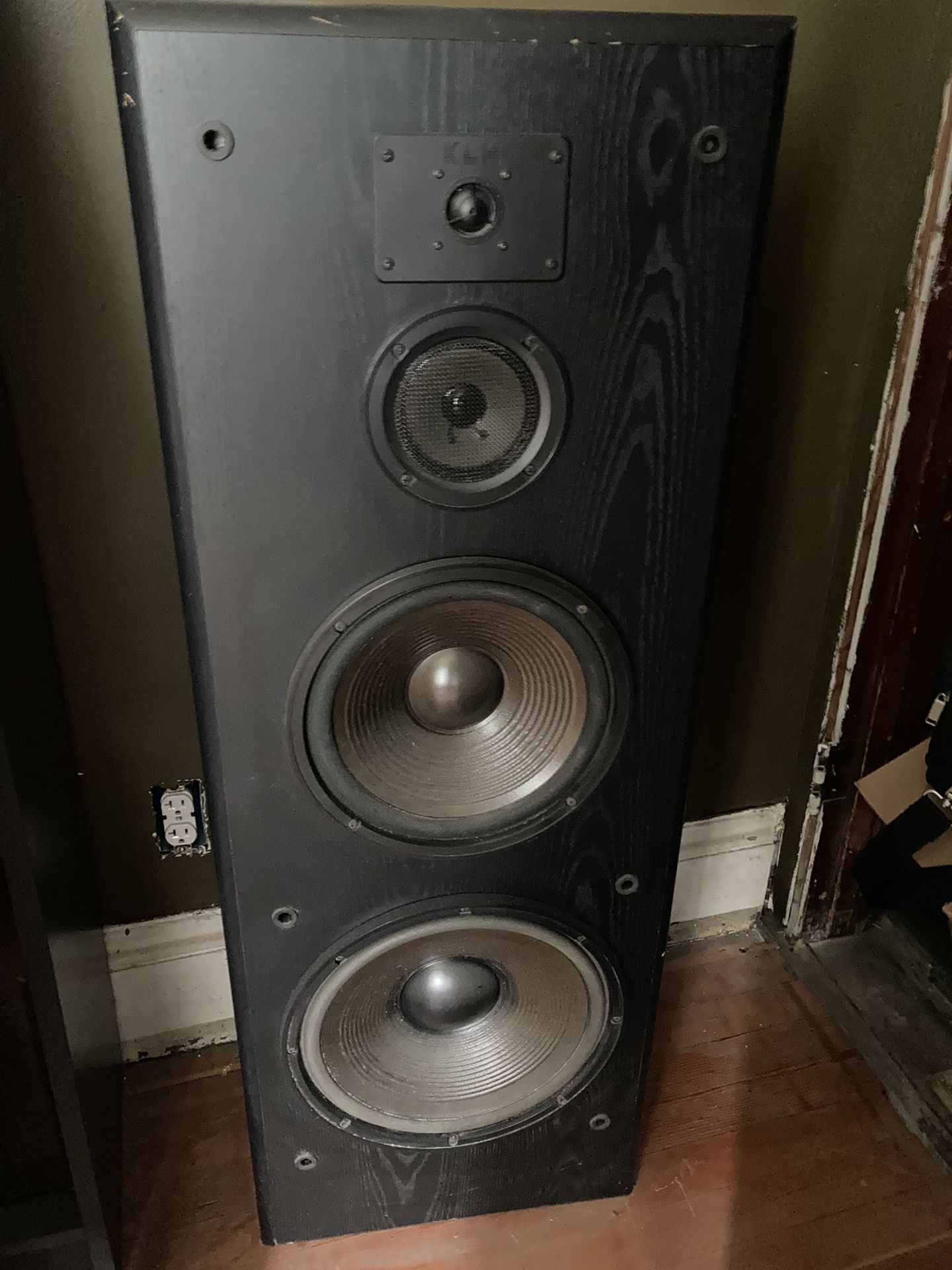 KLH Tower Speakers