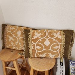 Decorative Pillows 