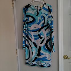 Very Beautiful Dress Size medium/ 8-10