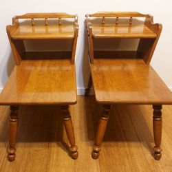
2 ETHAN ALLEN BAUMRITTER Maple Colonial-Style End Tables