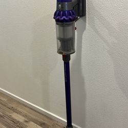 Dyson V10 Animal Plus Cordless Vacuum Cleaner