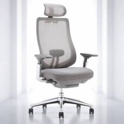 EXECUTIVE OFFICE CHAIR 