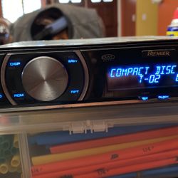 PIONEER PREMIER CD PLAYER , AUXILIARY GOOD CONDITIONS 