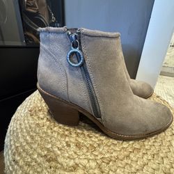  Size 8