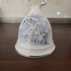 Sunrise Fine Bone China Bell – Polar Bears & Sled Dogs (Made in Canada)