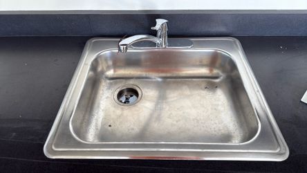 Stainless steel sink