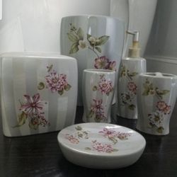 5 Piece Bath Accessory Set 