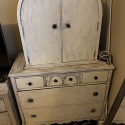 Cabinet With drawers Plus Top Piece