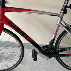 Giant Defy Professional Road Bike Aluminum Frame 